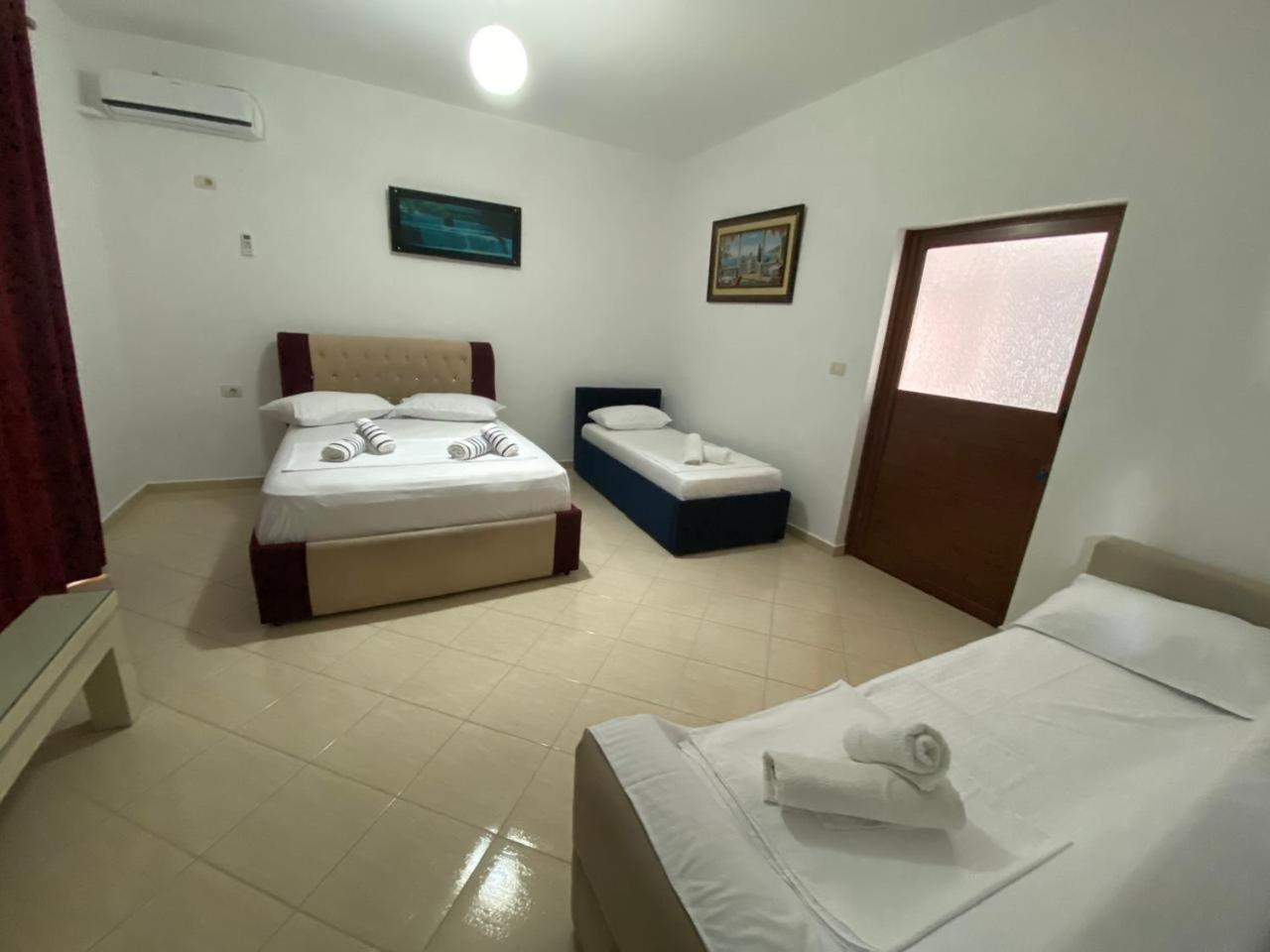 Vila Avni Likometi Ksamil Habitación foto