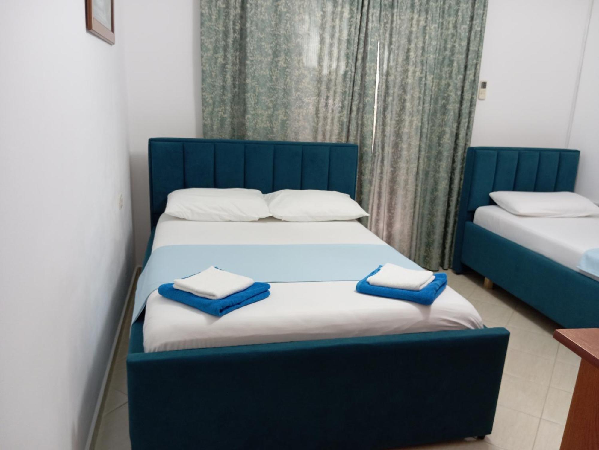 Vila Avni Likometi Ksamil Habitación foto